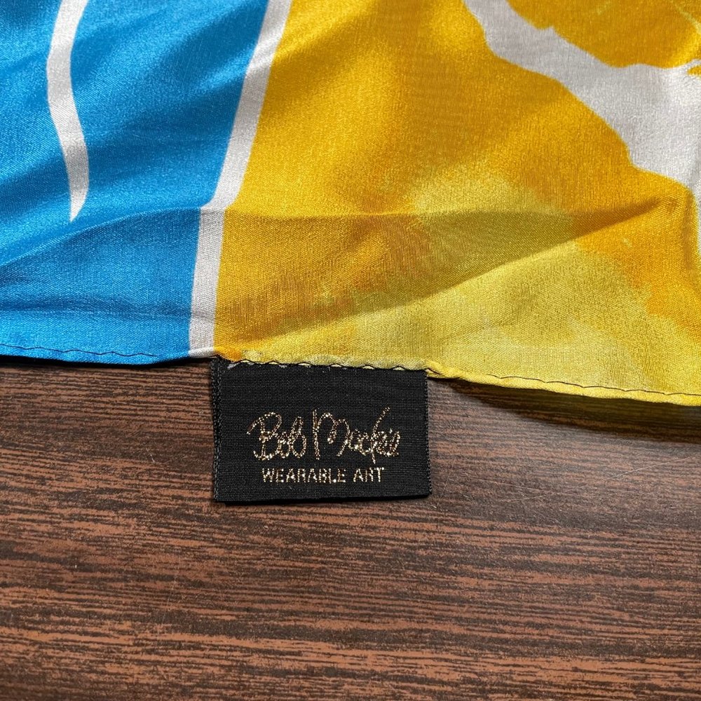 Bob Mackie silk scarf brand new + gift box NWT - Picture 4 of 5